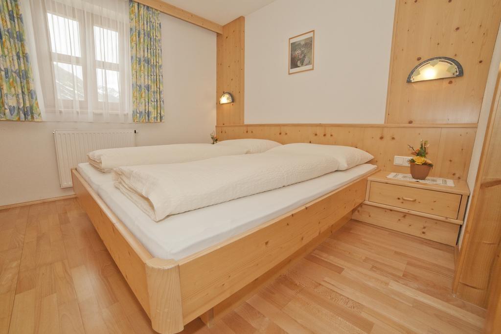 Chasa Per La Punt Apartment Galtür Cameră foto